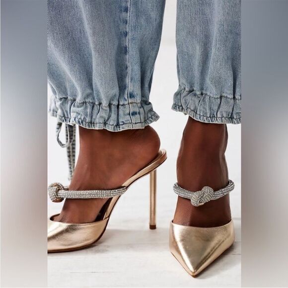 Schutz Say Yes Gold Metallic Napa Pointed Toe Mule Heels US 8.5 - Picture 4 of 10